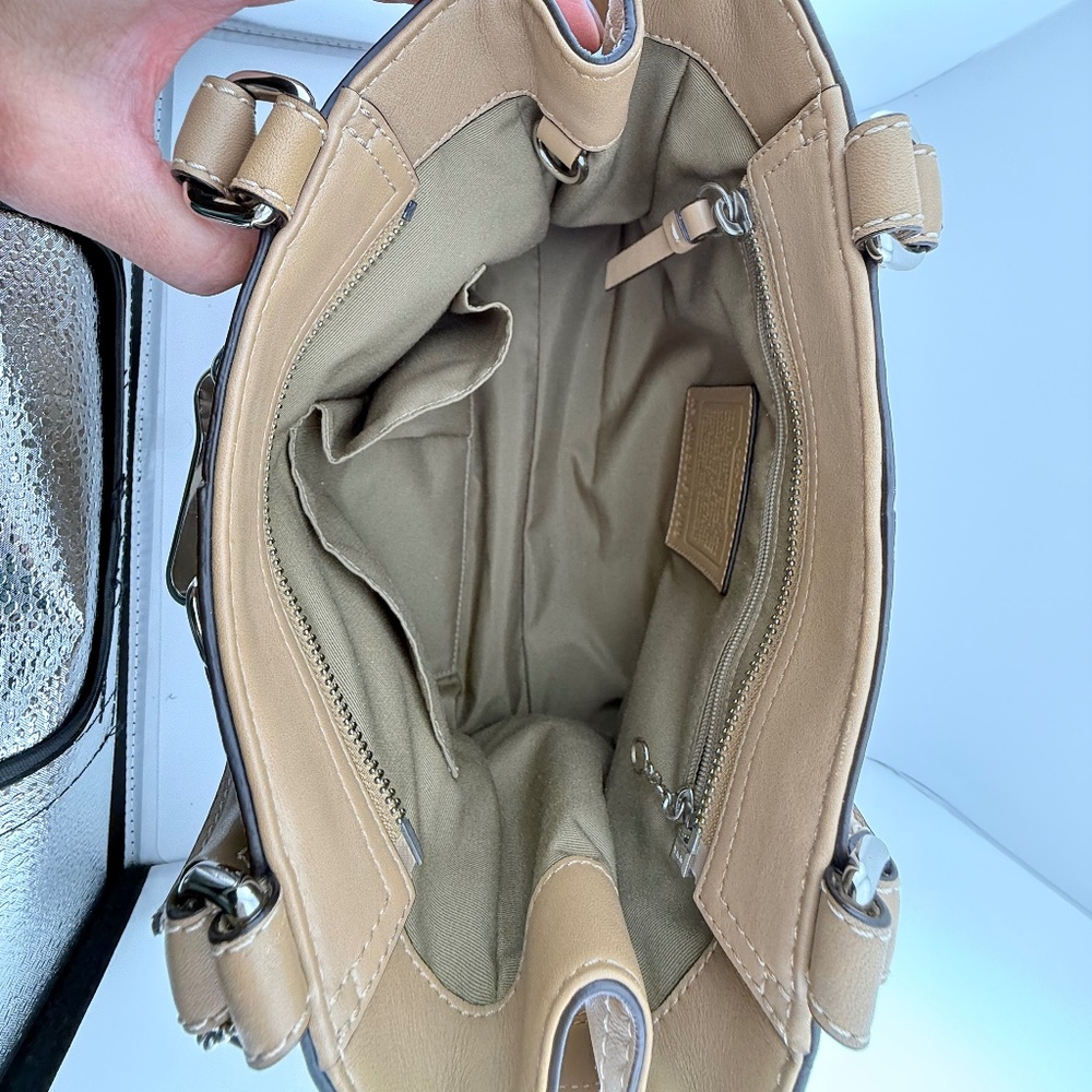 Coach Hampton Leather Satchel Handbag Purse Tan Camel F11199 - Picture 14 of 16